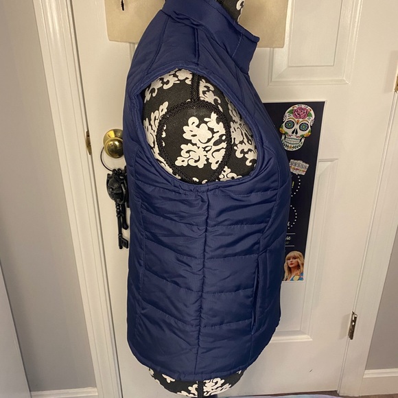 Vineyard vines vest - Picture 2 of 5